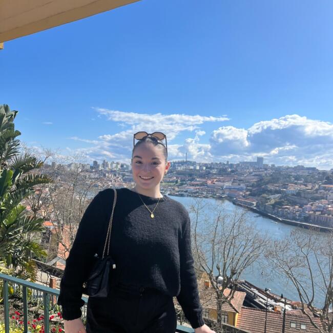 Babysitter in Charantonnay: Chloé