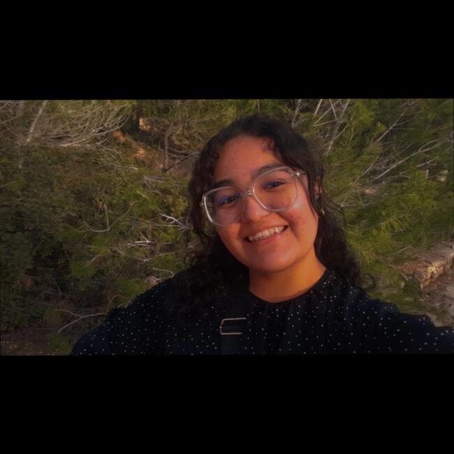 בייביסיטר ב- ירושלים: Judith