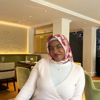Oppas in Amsterdam: Safiya