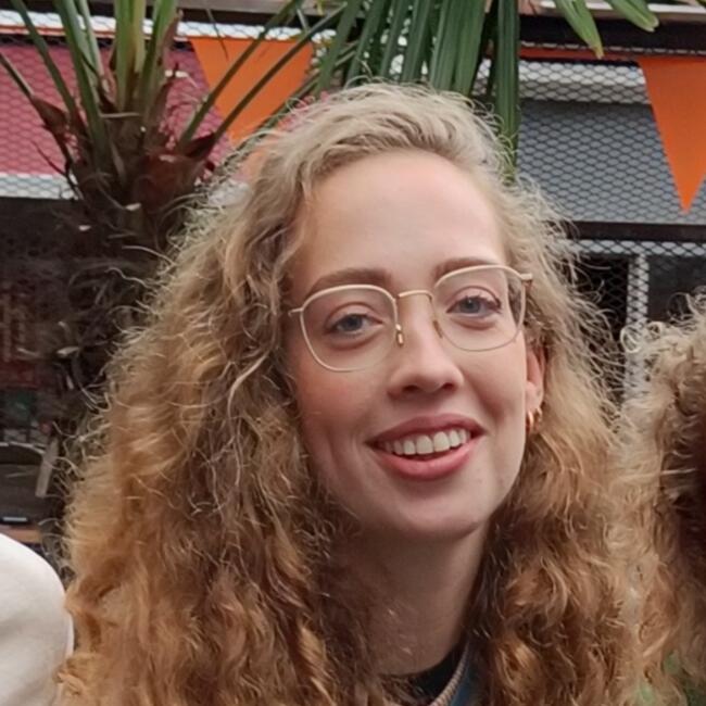 Oppas in Eindhoven: Julia