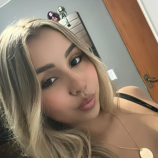 Babysitter in São João de Meriti: Jully Angel