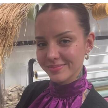 Babysitter in Orléans: Mina