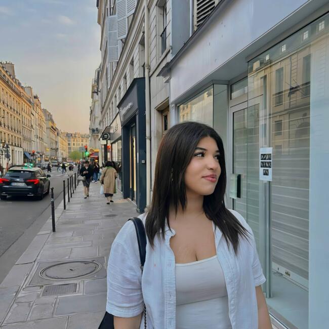 Babysitter in Paris: Malki