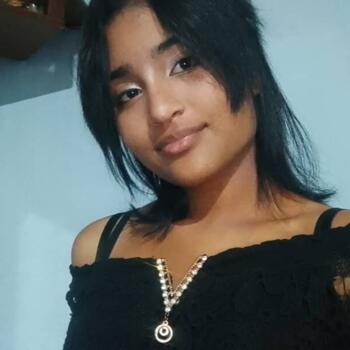 Babysitter in Ciudad Bolívar: Paola