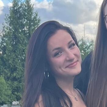 Babysitter in Tergnier: Loane