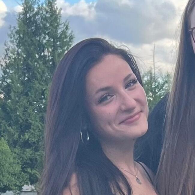 Babysitter in Tergnier: Loane