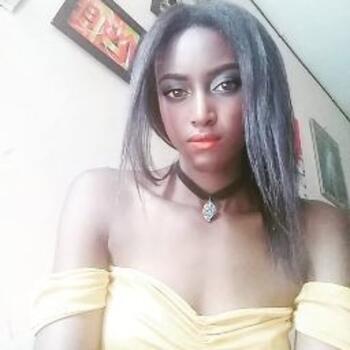 Babysitter in Palmira: Cindy Tatiana