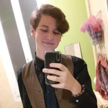 Babysitting job in Saint-Amand-Montrond: babysitting job Buh