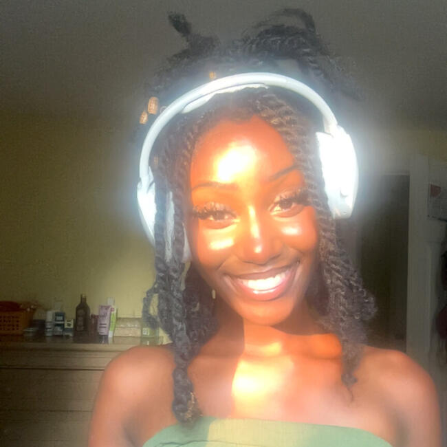 Babysitter in Brampton: Sally