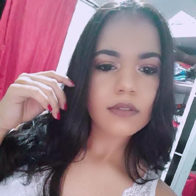Babysitter in Curvelo: Fernanda Carolina 