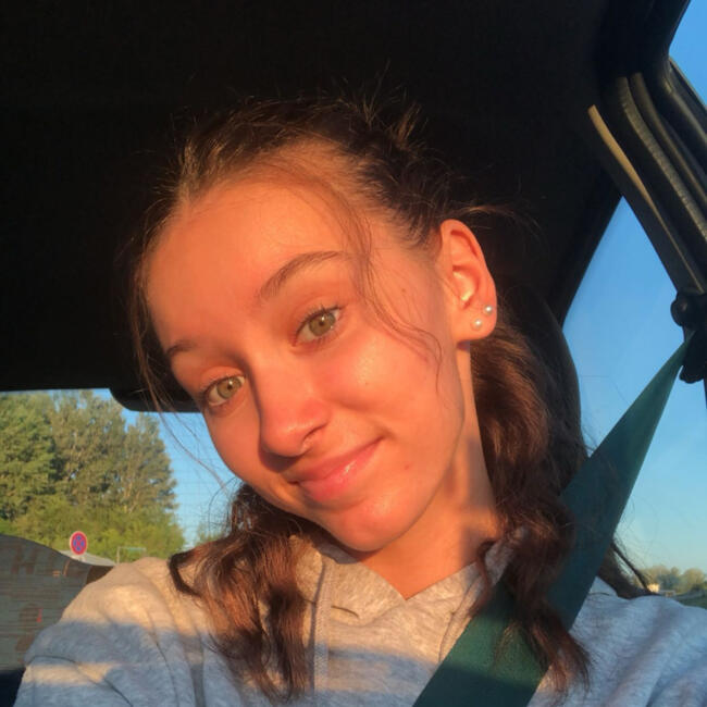 Babysitter in Avignon: Maéline