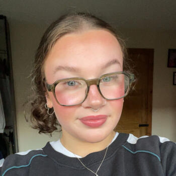 Babysitter in Melbourne: Macey