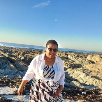 Babysitter Cape Town: Joalane