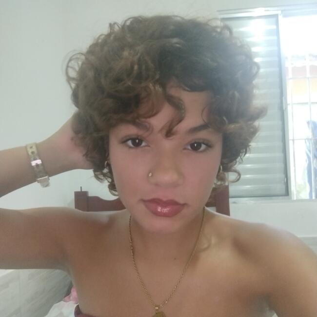 Babysitter in Mongaguá: Lívia