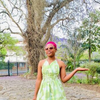Nanny Tembisa (Gauteng): Zoleka Neliswa