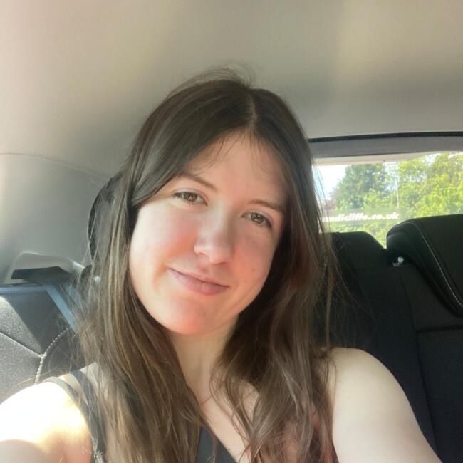 Babysitter in Amersham: Isabella