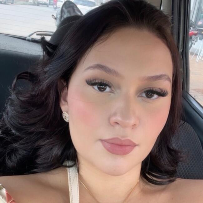 Emprego de babá em Goiânia: Marília