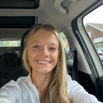 Babysitter Walcourt: Jade