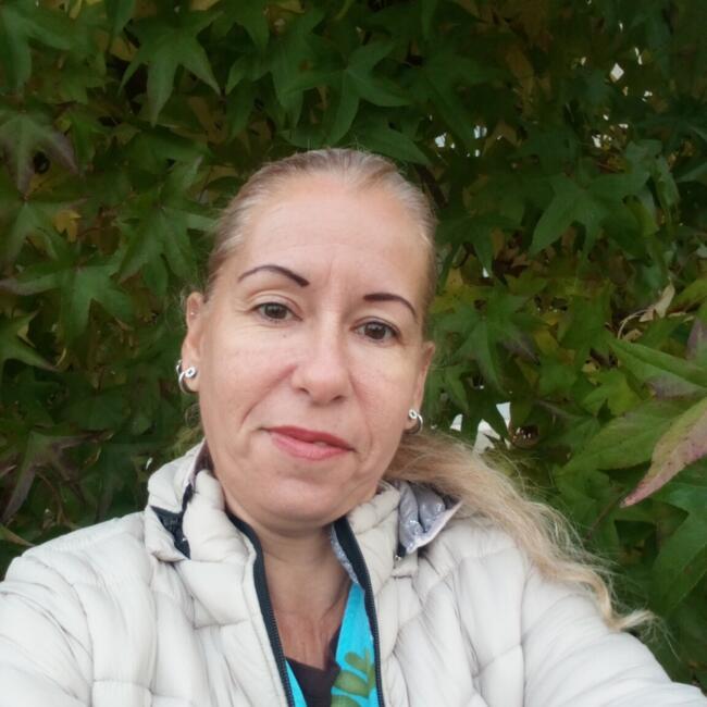Niñera en Peñaflor: Arays leonor