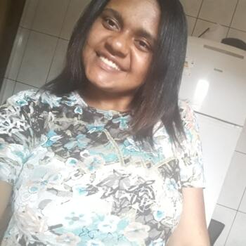 Babá em Uberlândia: Lara