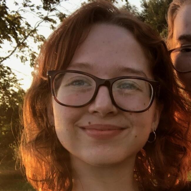 Baby-sitter in London: Emily