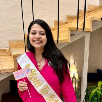 बंगलौर में childminder की नौकरी: बेबीसिटिंग से जुड़े काम Surbhi