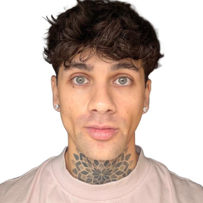 Babysitter in Ellesmere Port: Kammi