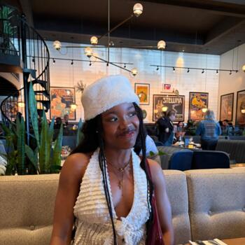 Baby-sitter Winnipeg: Chioma
