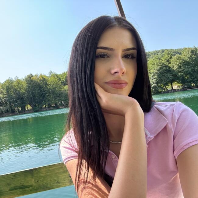 Babysitter in Linz: Sara