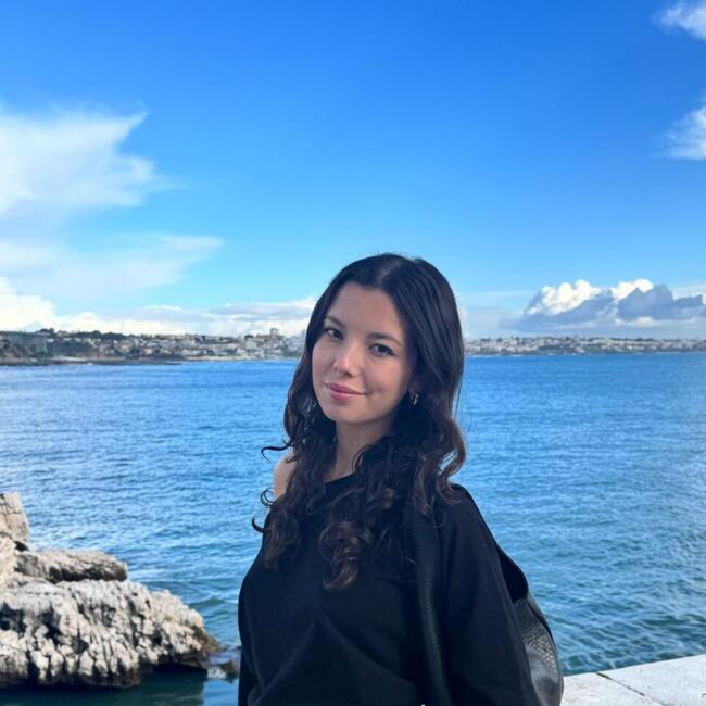 Babysitter em Carcavelos: Livia Dinnebier 