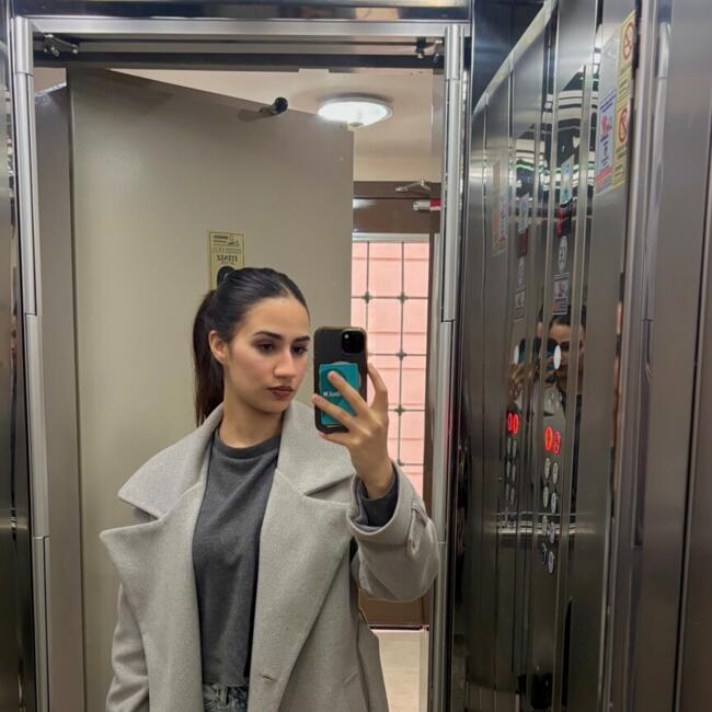 İstanbul bölgesinde bebek bakıcısı: Hajar