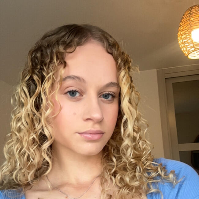 Babysitter in Nottingham: Poppy