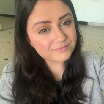 Babysitter Aniche: Lydia