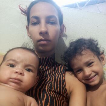 Babysitting job in Cuiabá: babysitting job Tainara
