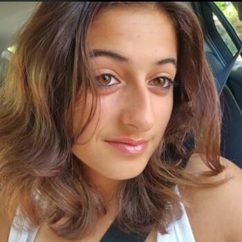 Babysitter Solliès-Pont: Julia