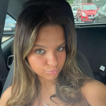 Babysitter στην περιοχή Bournemouth: Lydia