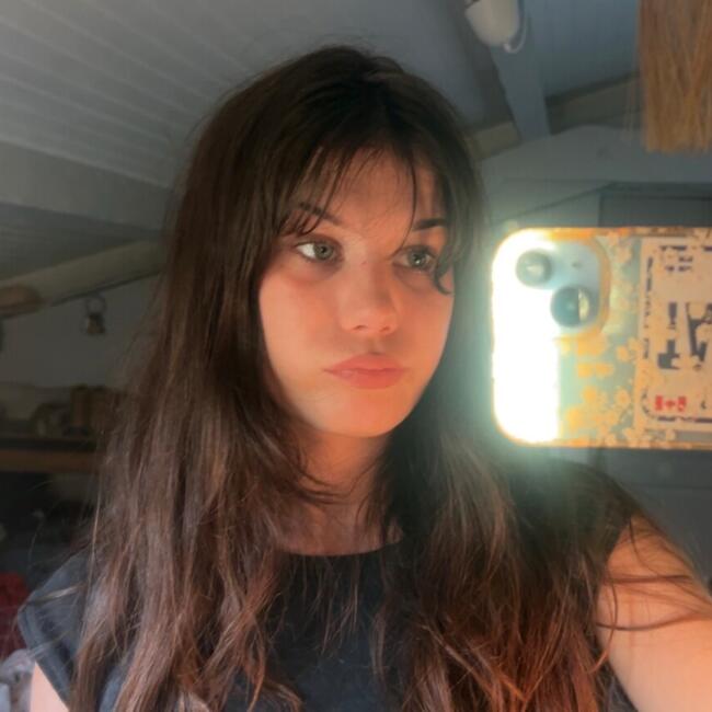 Babysitter in Bordeaux: Jeanne