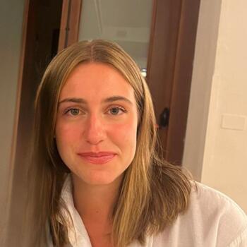 Babysitter a Milano: Giulia