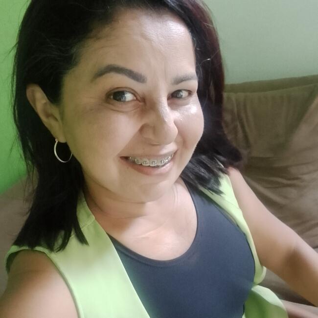 Babysitter in São Luís: Maria das Mercês