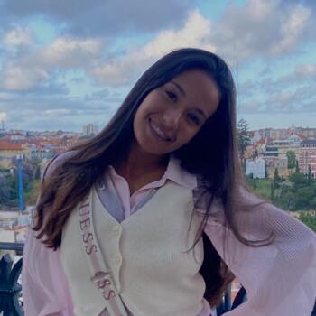 Babysitter in Lisbon: Isis