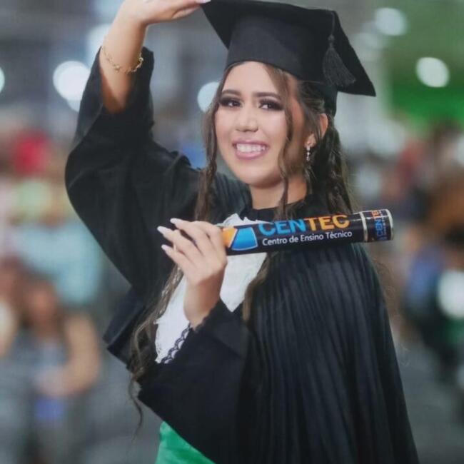 Babysitter in Manaus: Emilly caldas