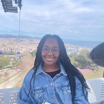 Babysitter in Bordeaux: Éléonore