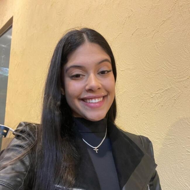 Babysitter in Colombo: Emilly