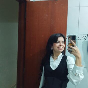 Babysitter Lagoa Santa: Ester