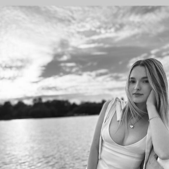 Babysitter in Mira: Diana