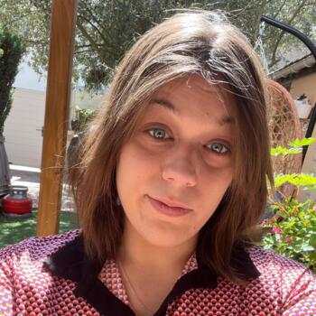 Babysitter in Reims: Angélique
