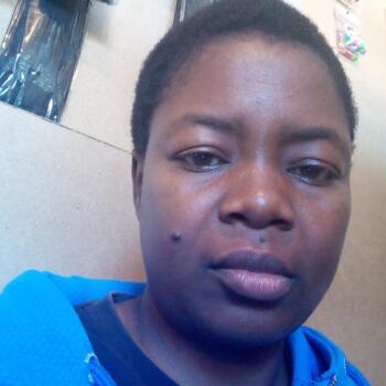 Babysitter in Blouberg (Western Cape): Bridget