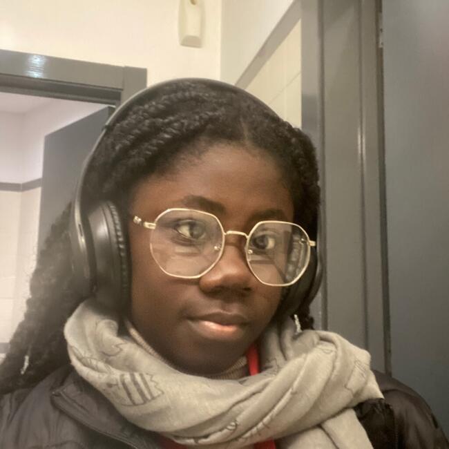 Babysitter in Odivelas: Isabel