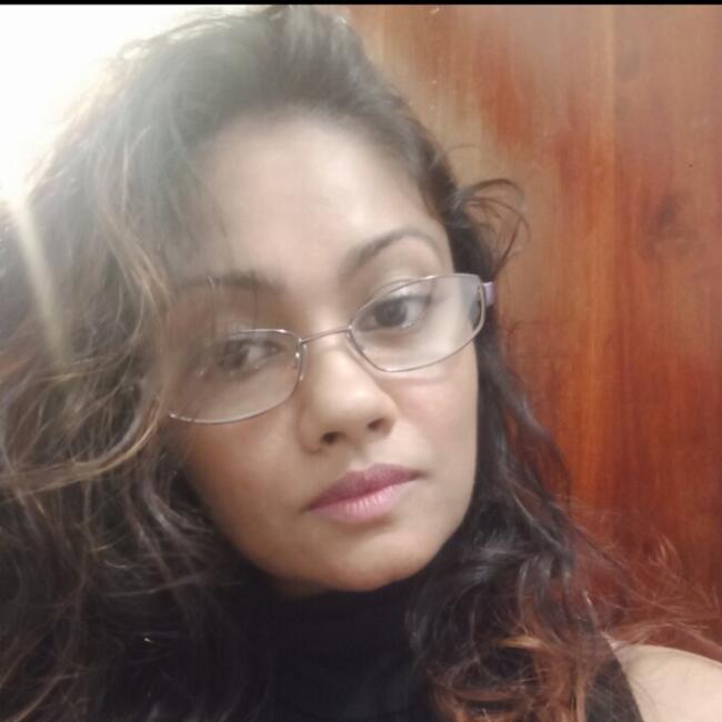 Babysitter in Sri Jayewardenepura Kotte: Ingrid