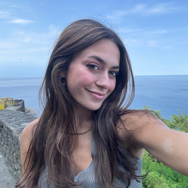 Babysitter in Gold Coast: Lorena